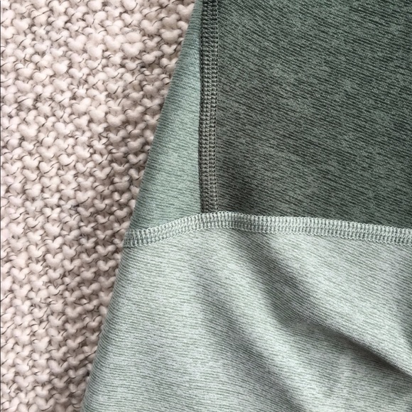 NWOT Outdoor Voices 7/8 tri-tone warmup leggings - Picture 2 of 8